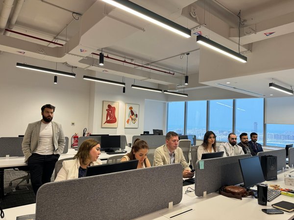 Comment la culture d'entreprise influence la gestion des équipes : une exploration approfondie